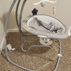 GRACO BABY SWING