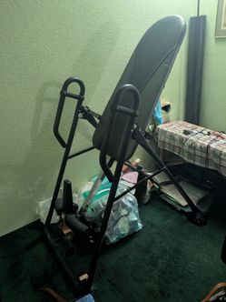 Inversion table