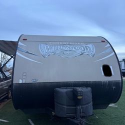 2017 Wildwood X-lite Travel Tráiler In Víctorville Ca
