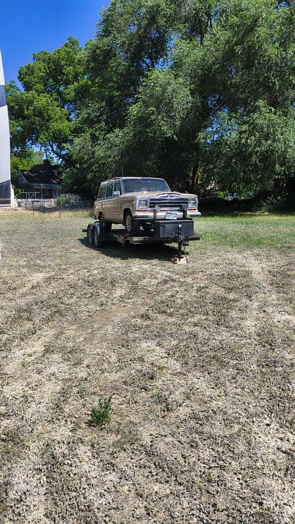 89 Jeep Grand Wagoneer