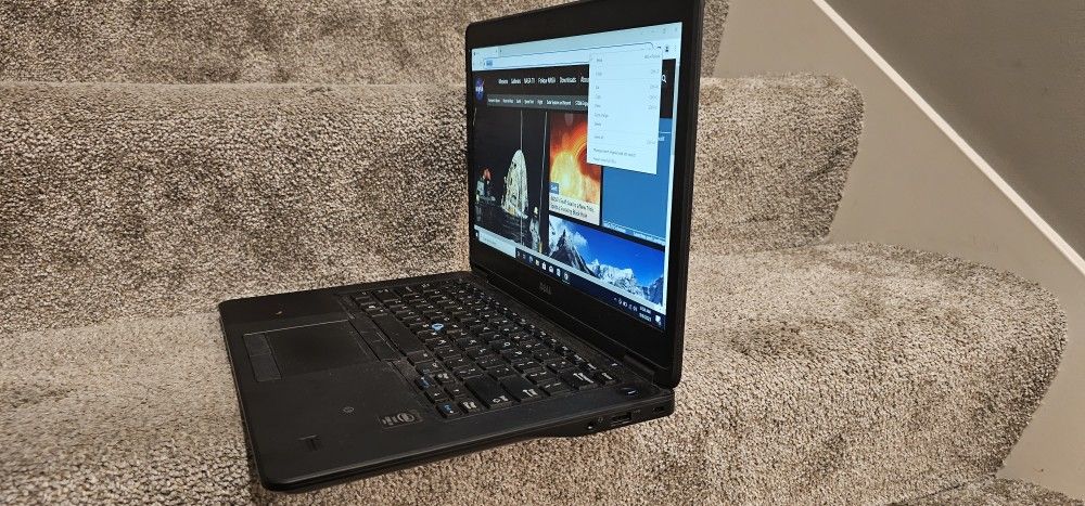 Dell Latitude E7450 Laptop. Core i5 .Wireless. Win 10
