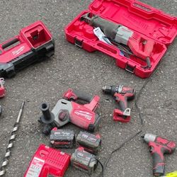 Milwaukee Power Tools