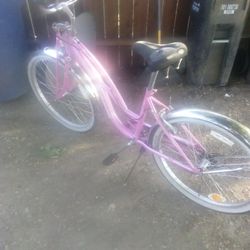 Schwinn Cruiser Bike Female