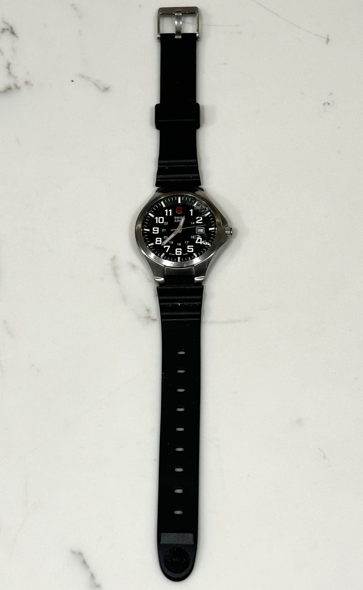 WOMEN’S AUTHENTIC SWISS ARMY WATCH WITH RUBBER BAND