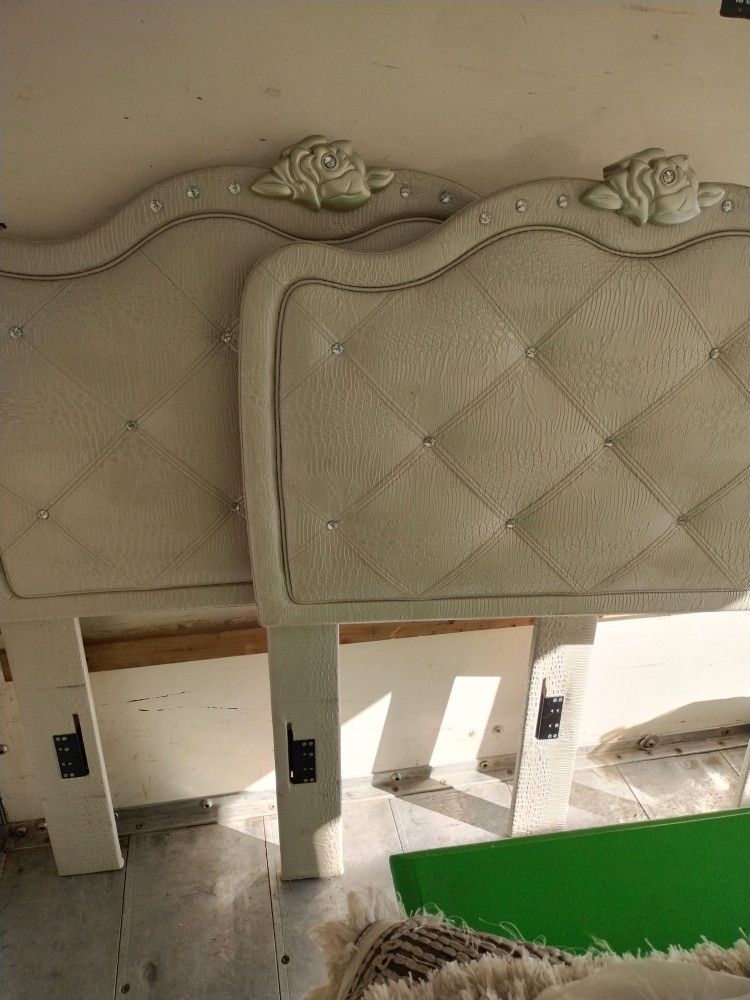 2x Twin Headboards - Ashley Furniture 
