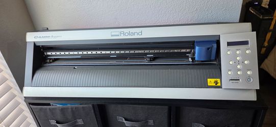 Roland GX-24 plotter