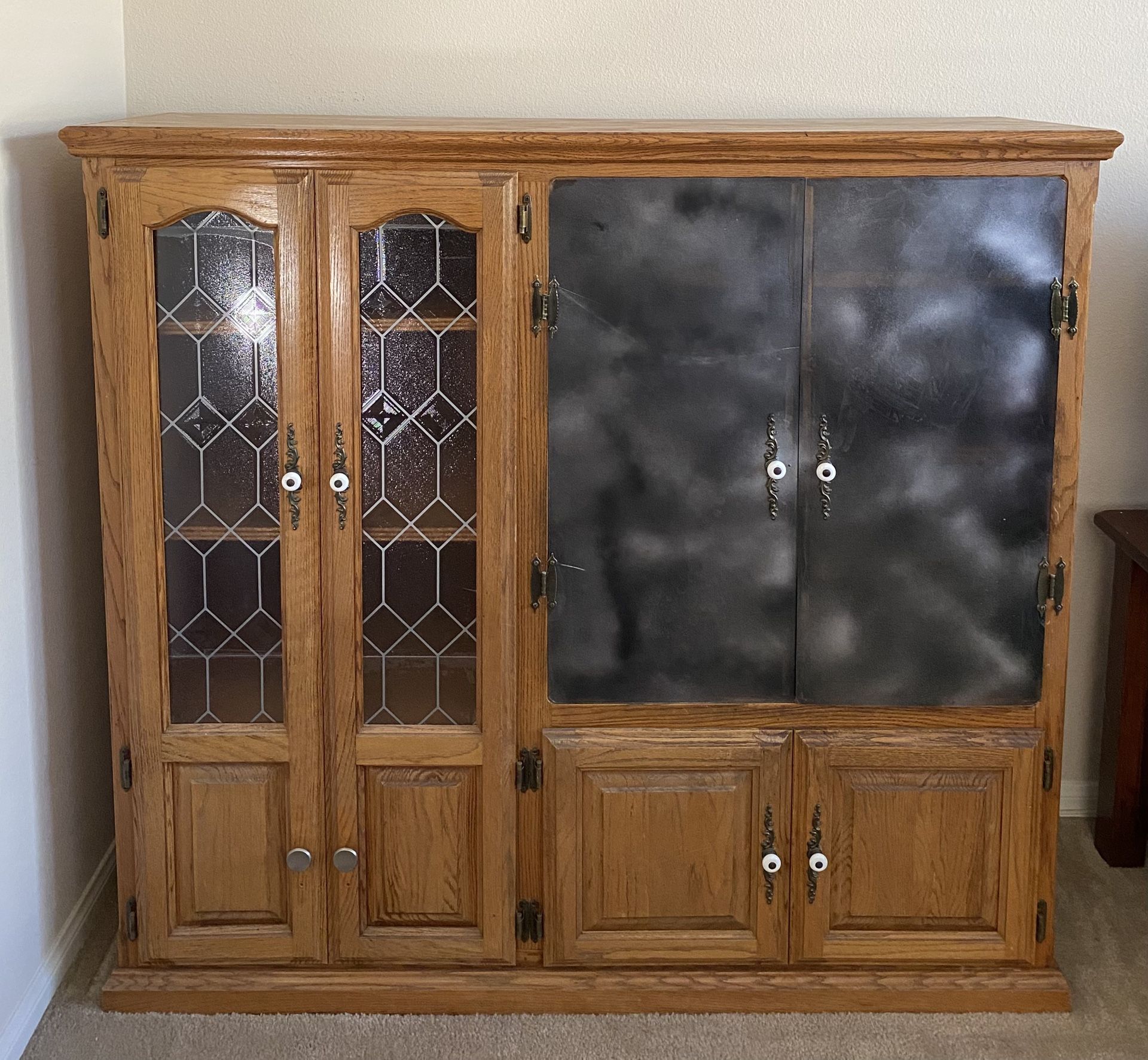 Entertainment/Storage Cabinet With Shelves (Wood)