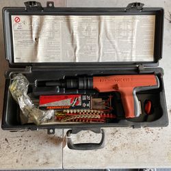 Remington Powder Actuated Tool Model 496 Everything Included