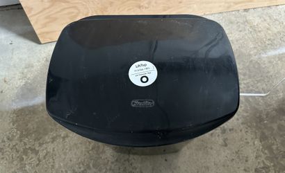 11 Gallon Garbage Can