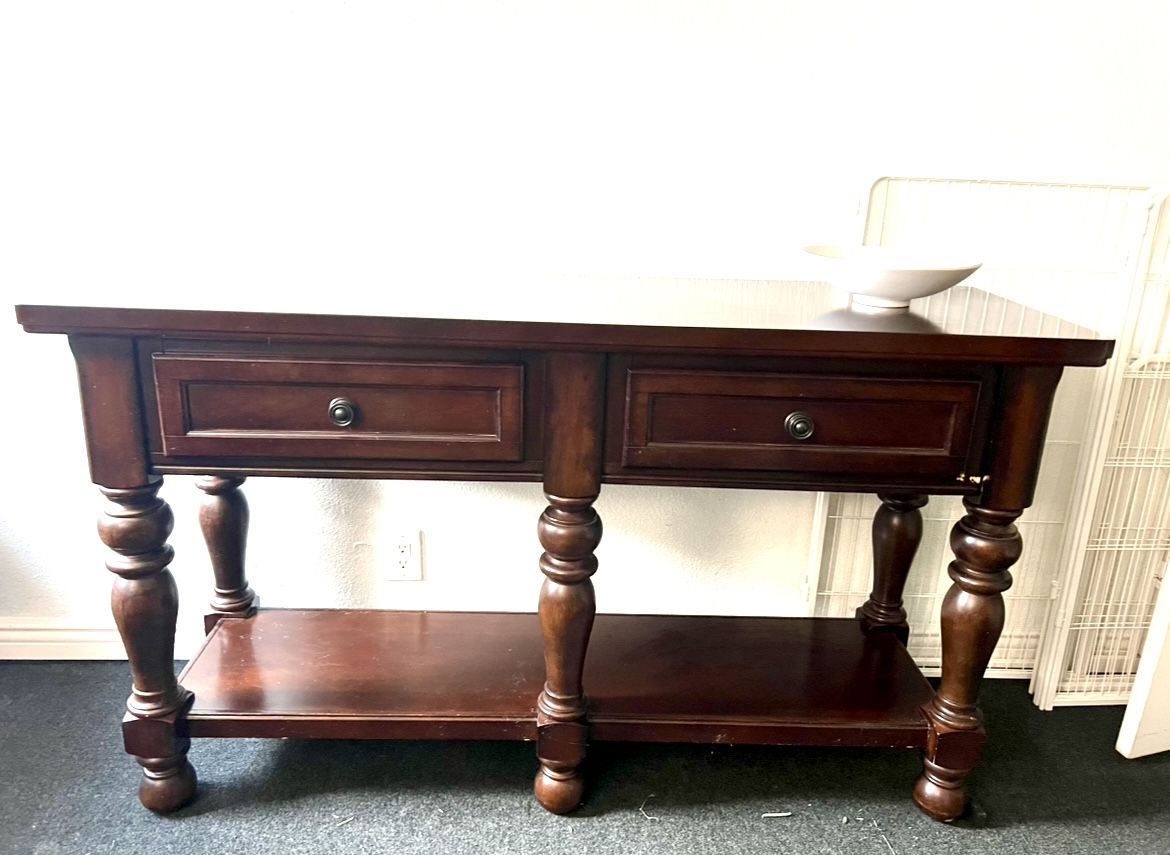 Solid Wood Buffet Table/Console