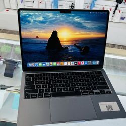 MacBook Air m3 8Ram 256GB 