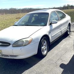 2002 Ford Taurus