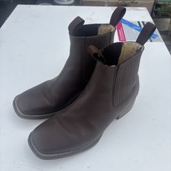 Bronko Boots Size 9 
