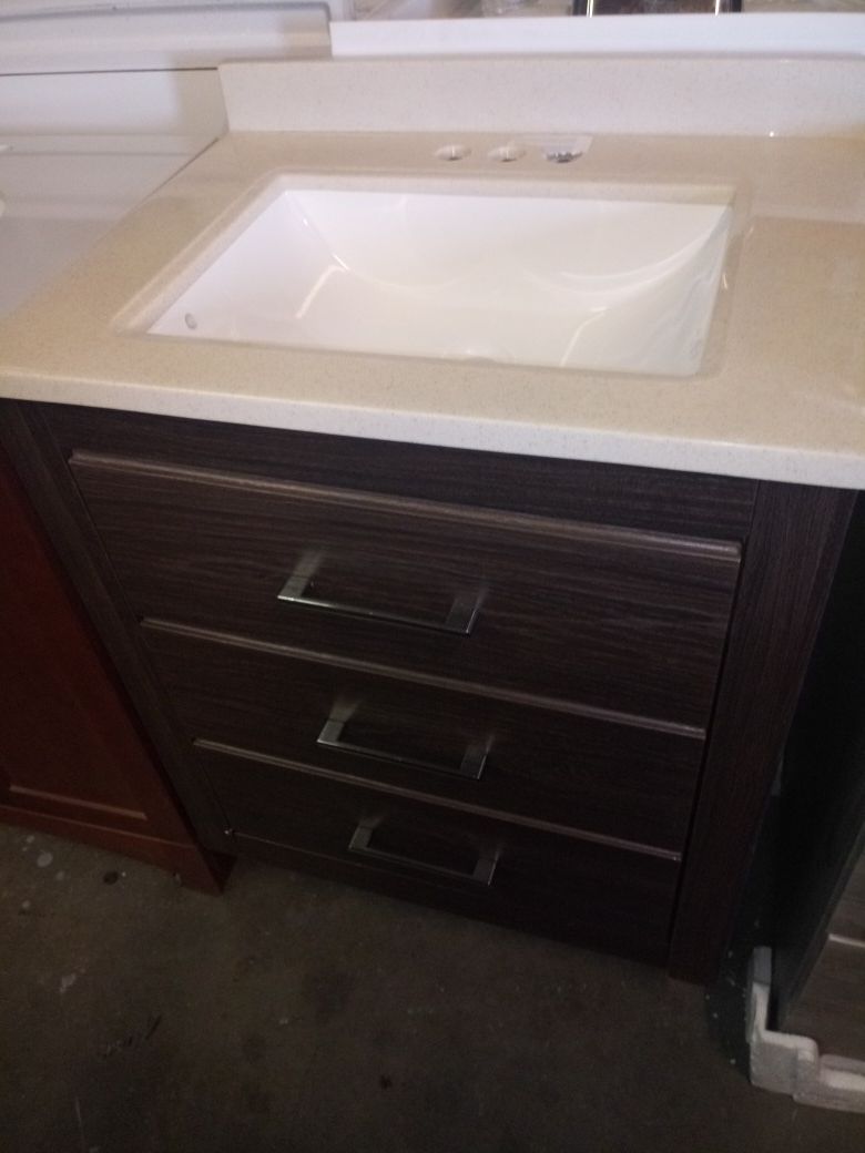 24 Inch Bathroom Vanity For Sale In Las Vegas 24 Inch Bathroom Vanity For Sale In Las Vegas