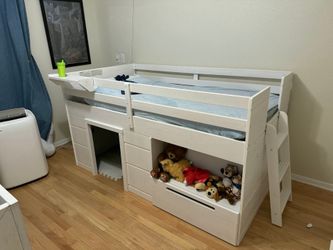 Kids Farmhouse Twin Loft Bed - Max & Lily