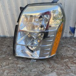 2007-2014 CADILLAC ESCALADE LEFT DRIVER SIDE XENON HID HEADLIGHT OEM USE