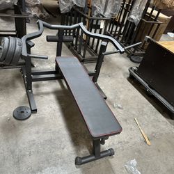 Bench Press Set Chest Press Machine with Independent Converging Arms and Dumbbell Rack. 