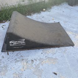 Skateboard Ramp