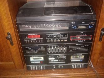 Vintage Cariole Stereo System