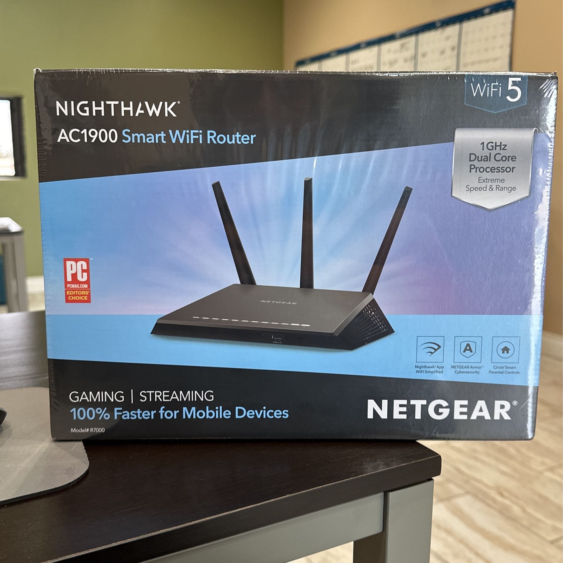 Nighthawk Netgear AC1900 Smart WiFi Router