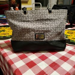 Guess Purse 