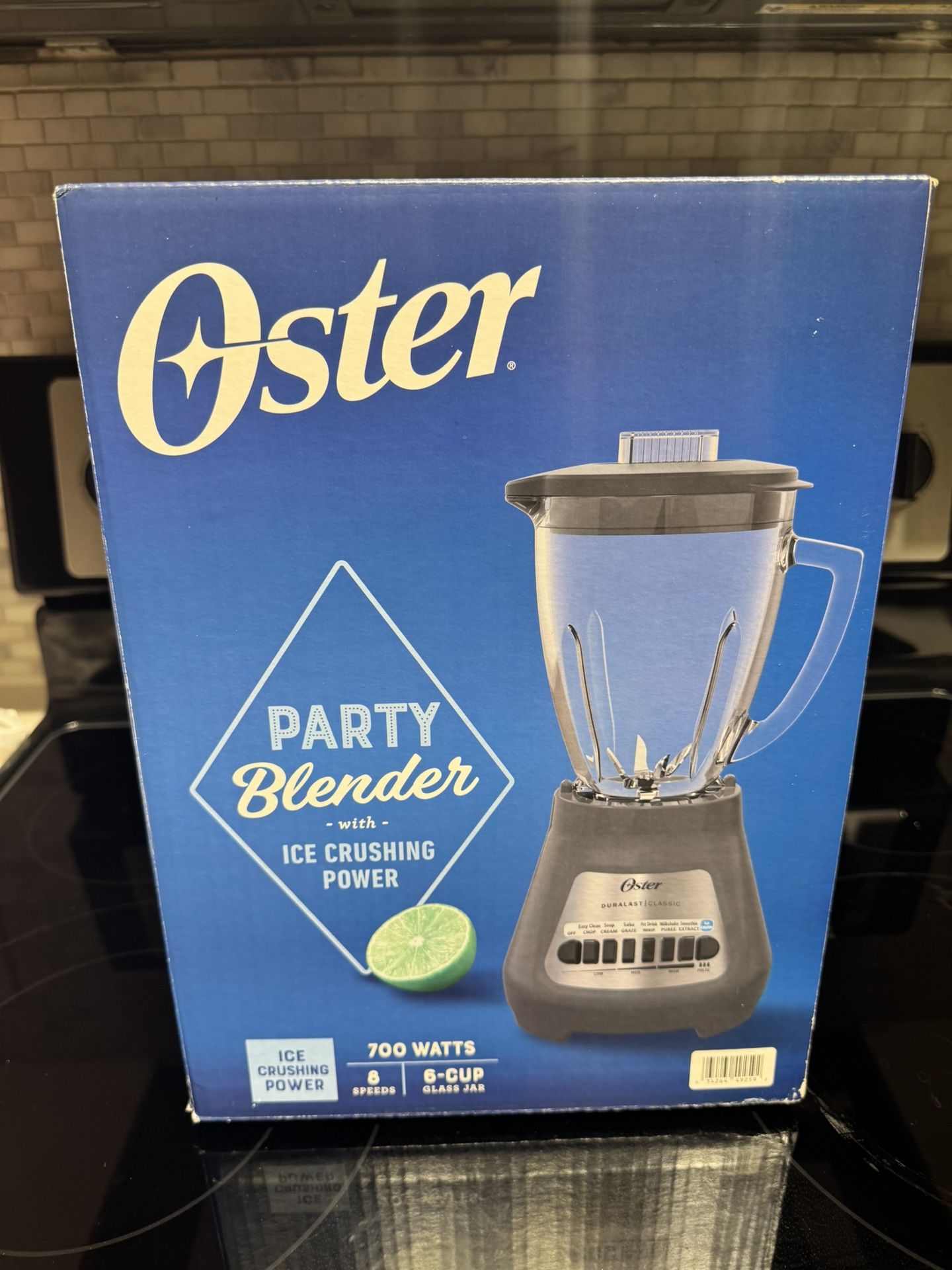 NEW!! Oster Classic Series 8-Speed Blender