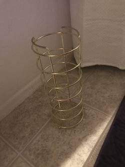 Toilet paper holder