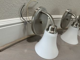 4 Wall Lamps
