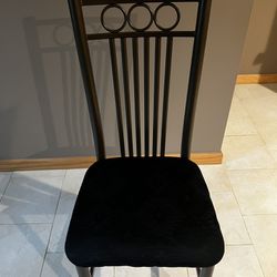 6 Dining Room/Kitchen Chairs - Pickup Only