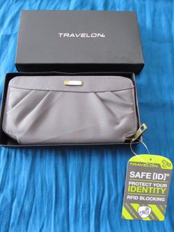 NEW - BRAND NEW & NEVER USED Travelon Brand Clutch Wallet with RIFD Blocking