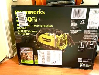 Moving Sale! Greenworks Pressure washer