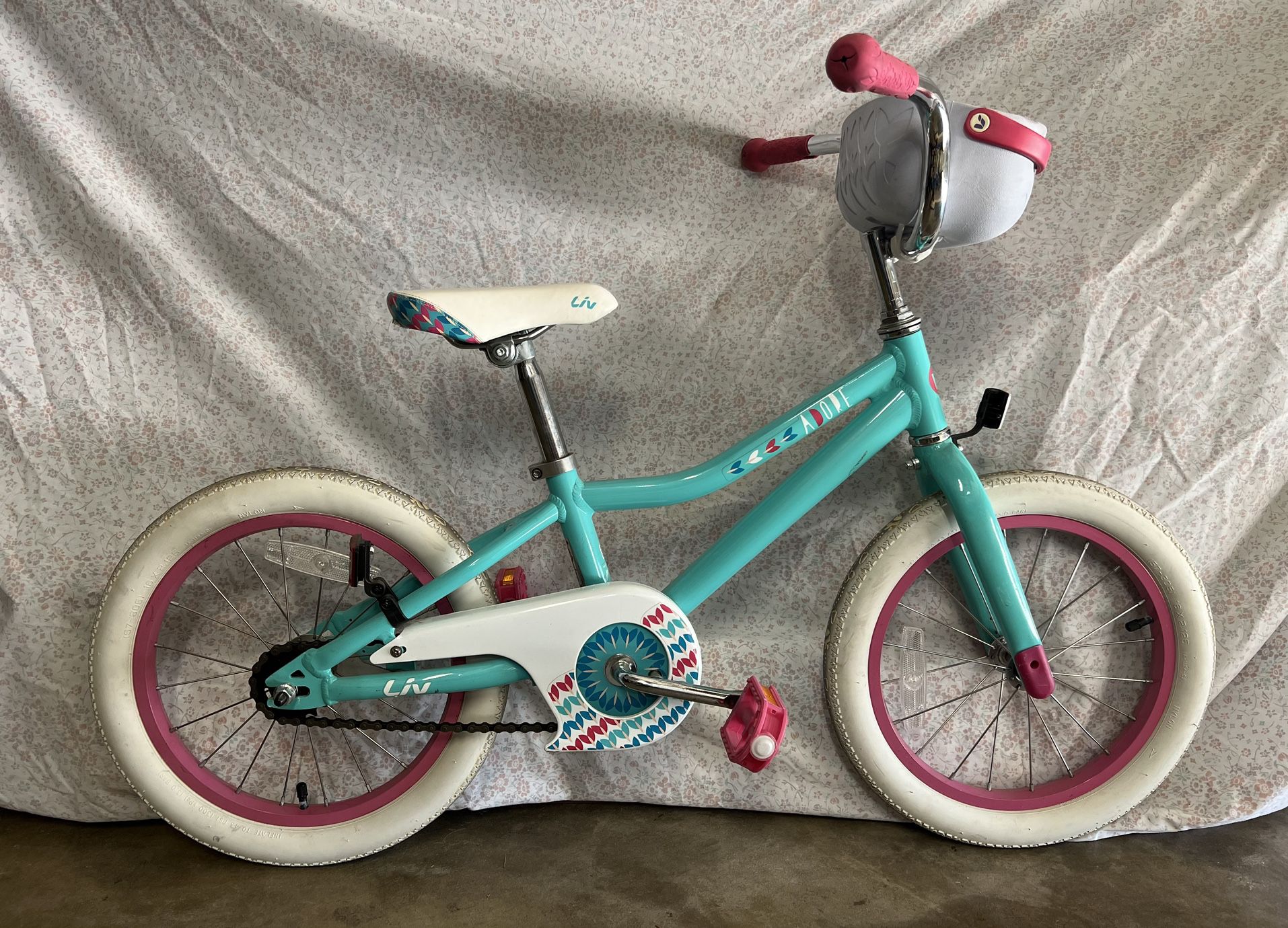 Girls Schwinn Bike 16” Wheels Kids