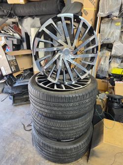 Set of 22" Wheels and Tires Universal Bolt Pattern 5x5 or 5x127 ( 265/40R22)
