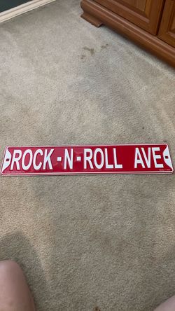 Rock n roll ave tin sign