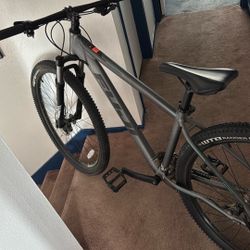 Fuji Mountain Bike $300 