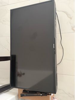 TV 50” Toshiba works, has remote
