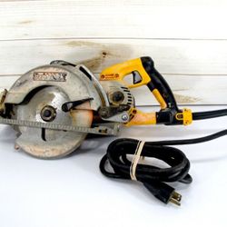 DEWALT DWS535 15 Amp 7-1/4" Worm Drive Electric Corded Circular Saw