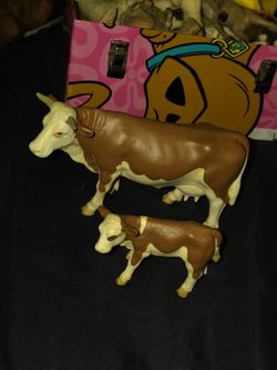 Retired Vintage Schleich Cow & Calf Family Lot"