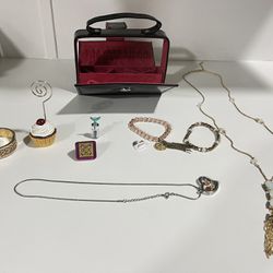 Jewelry  Costume jewelry necklaces Lot
