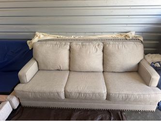 Couch set