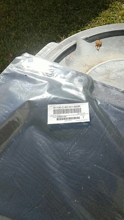 Cadilac srx OEM FULL SET OF FLOOR MATS New In Box.