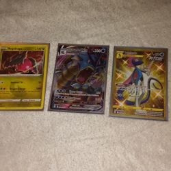 3 Pokemon Cards. Interleon, Regidrago, Gyarados Vmax