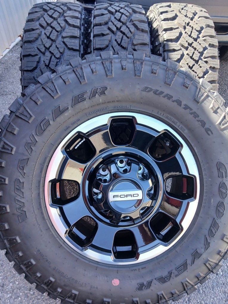 2025 NEW OEM ORIGINAL TAKEOFFS FORD F-250 TREMOR 18 INCH TIRES GOODYEAR WRANGLER DURATRAC NEW 100 % DOT 1125 $ 1750