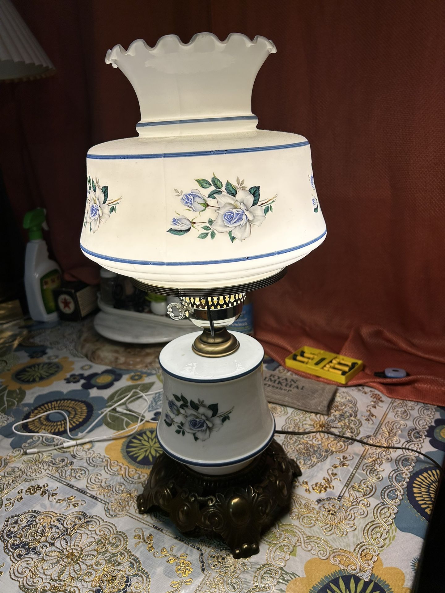 Vintage 1973 Lamp
