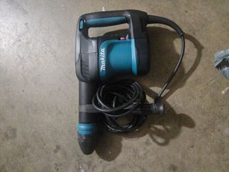 Makita hm0870c