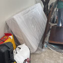 Twin Gel Lucid Mattress 