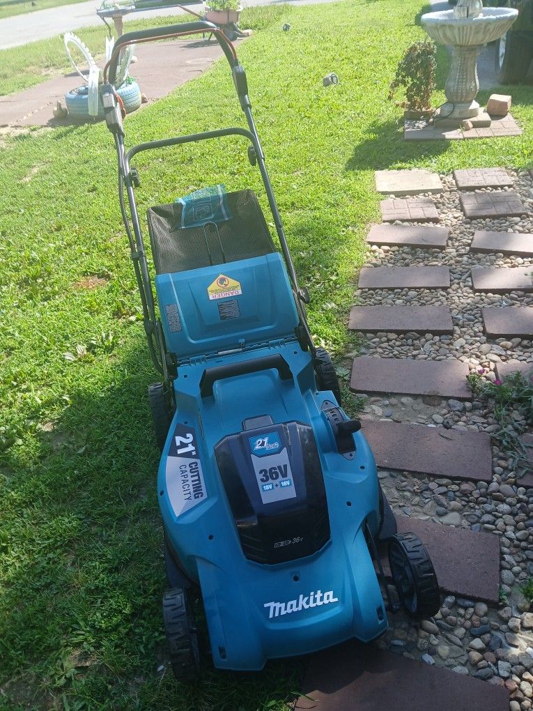 Electric Makita Lawnmower