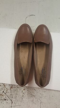 Life Stride velocity memory foam loafers 11w new with box