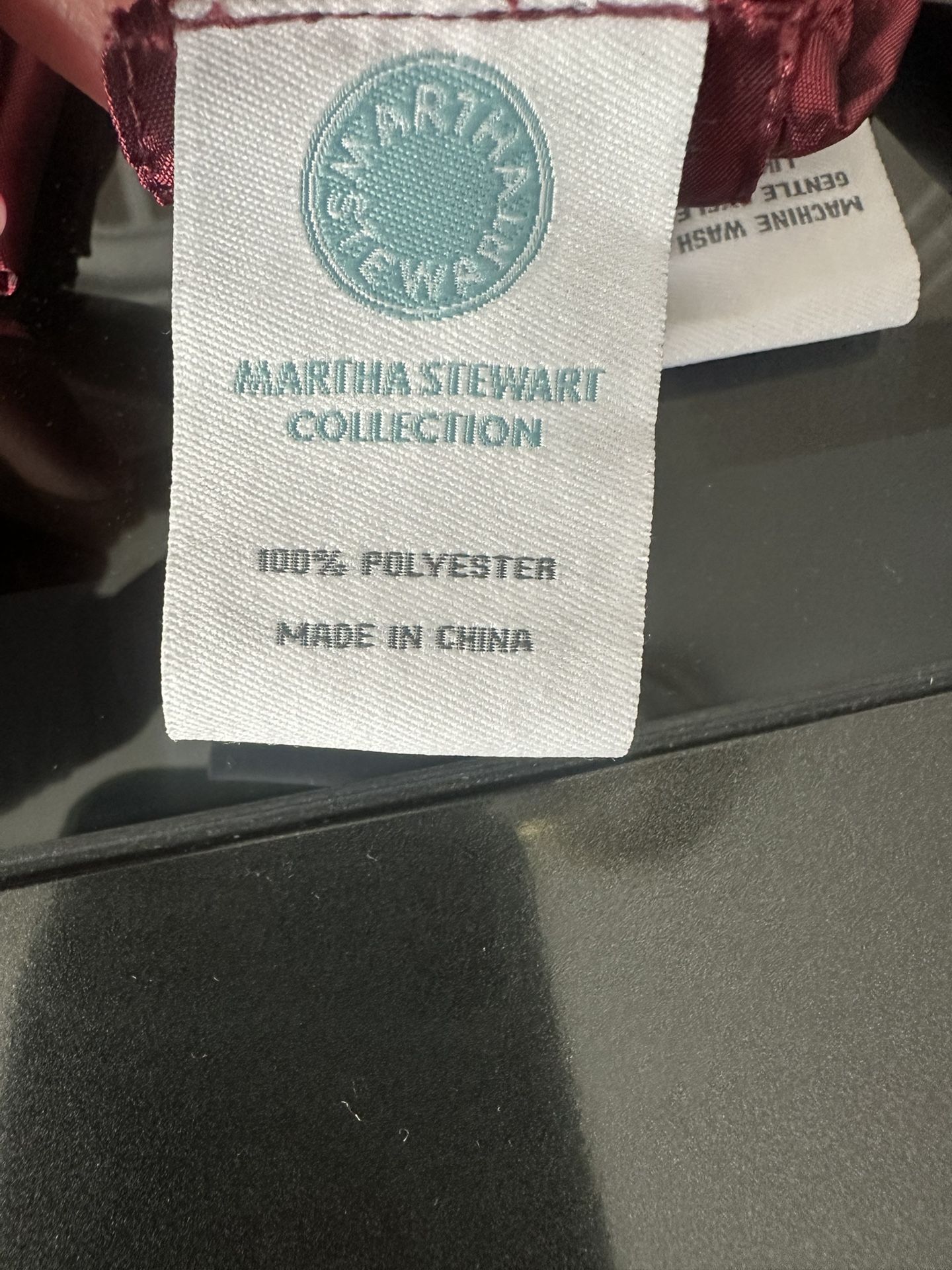 Martha Stewart Queen Size Comforter Set