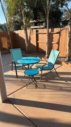 Turquoise outdoor set READ DESCRIPTION